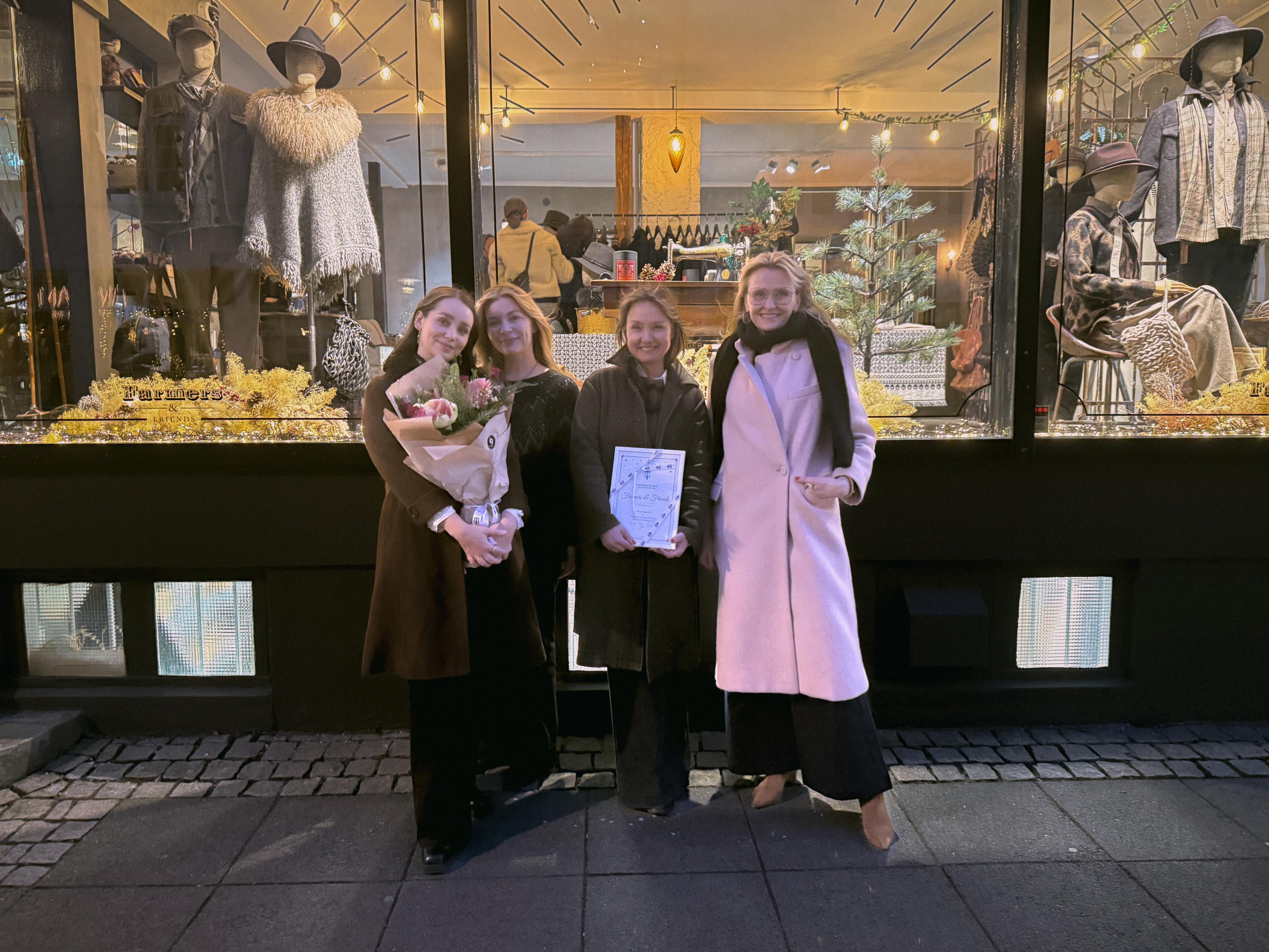 Bergþóra Guðnadóttir, eigandi og hönnuður Farmers and Friends, Ingunn Embla Axelsdóttir verslunarstjóri og Heiðrún Jónsdóttir verslunarstjóri ásamt Heiðu Björg.
