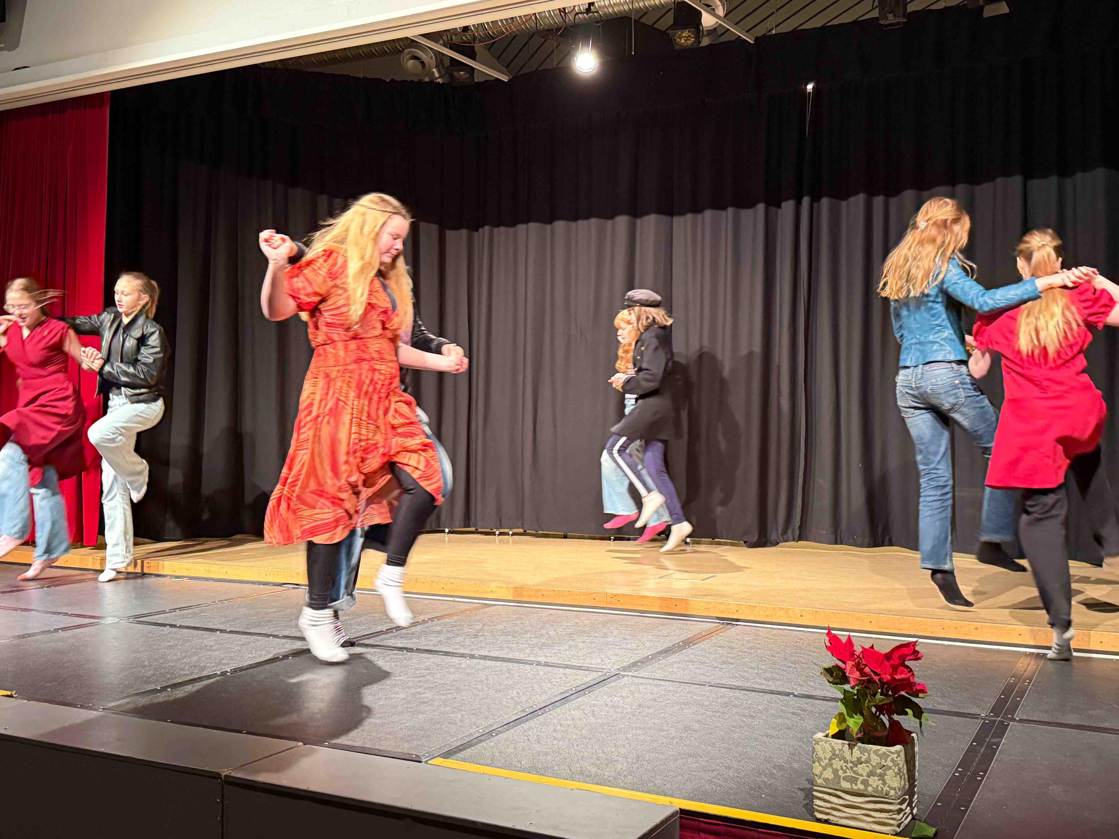 Photo from Hlíðaskóli's 70th anniversary