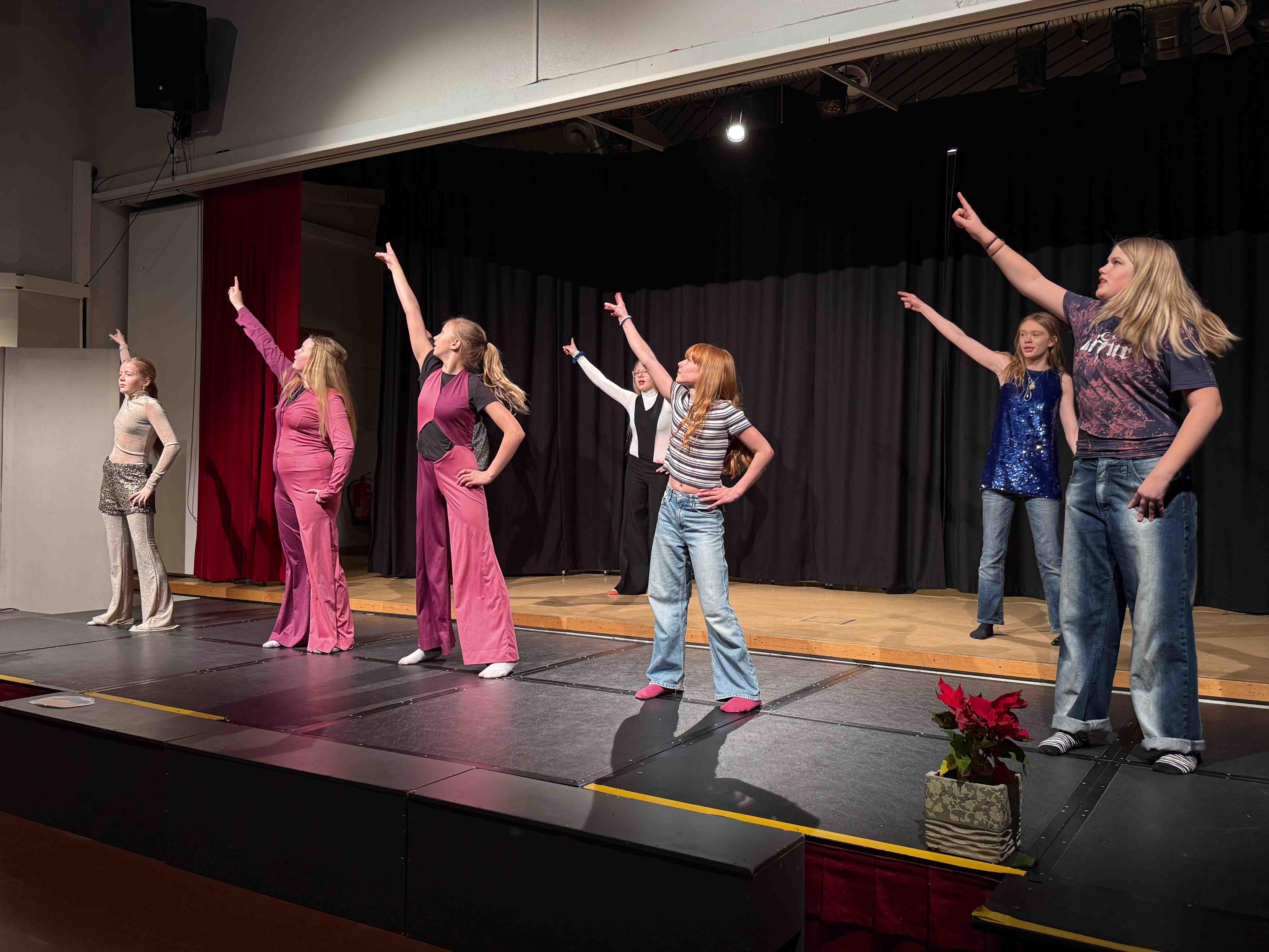 Photo from Hlíðaskóli's 70th anniversary