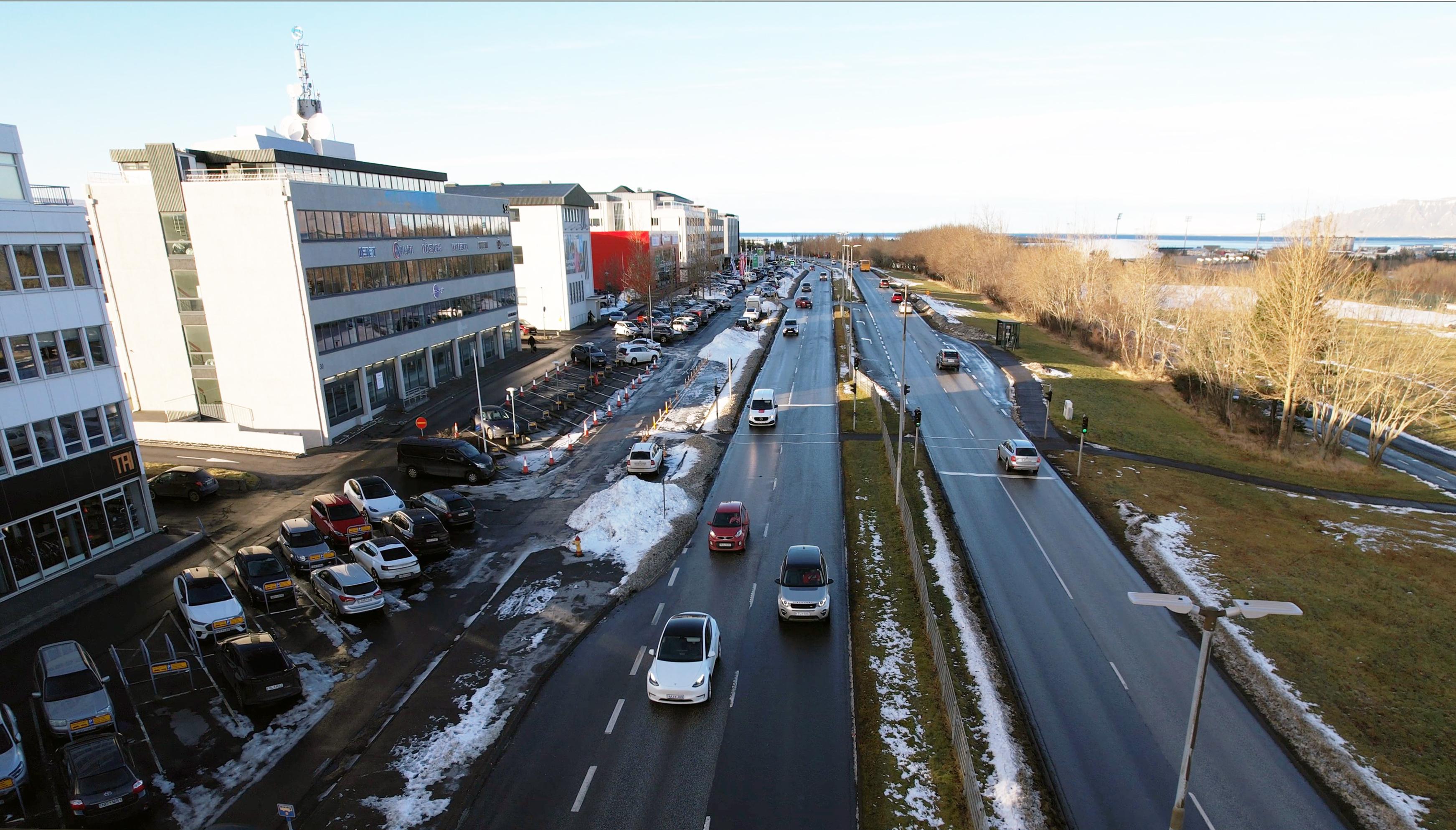 Loftmynd af Suðurlandsbraut.