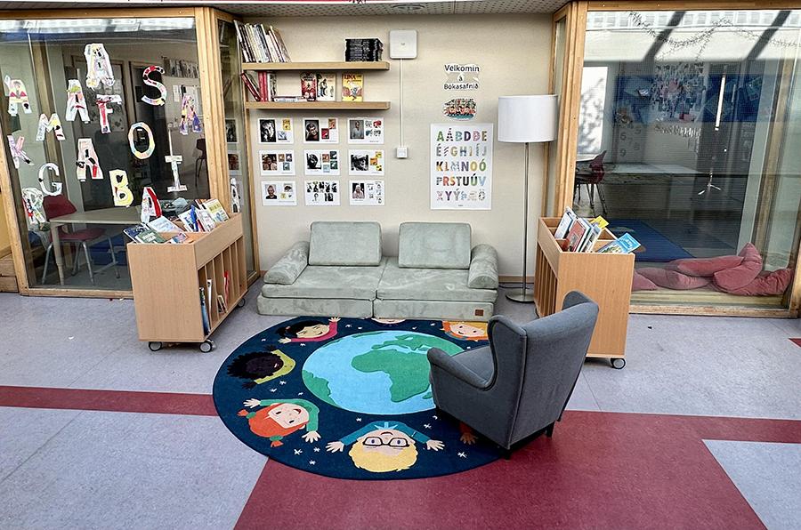 Leskrókur inni á leikskólanum Jörfa.