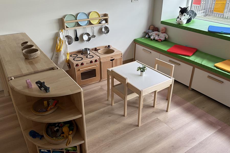 Leikfangaeldhús á leikskólanum Litla Jörfa.