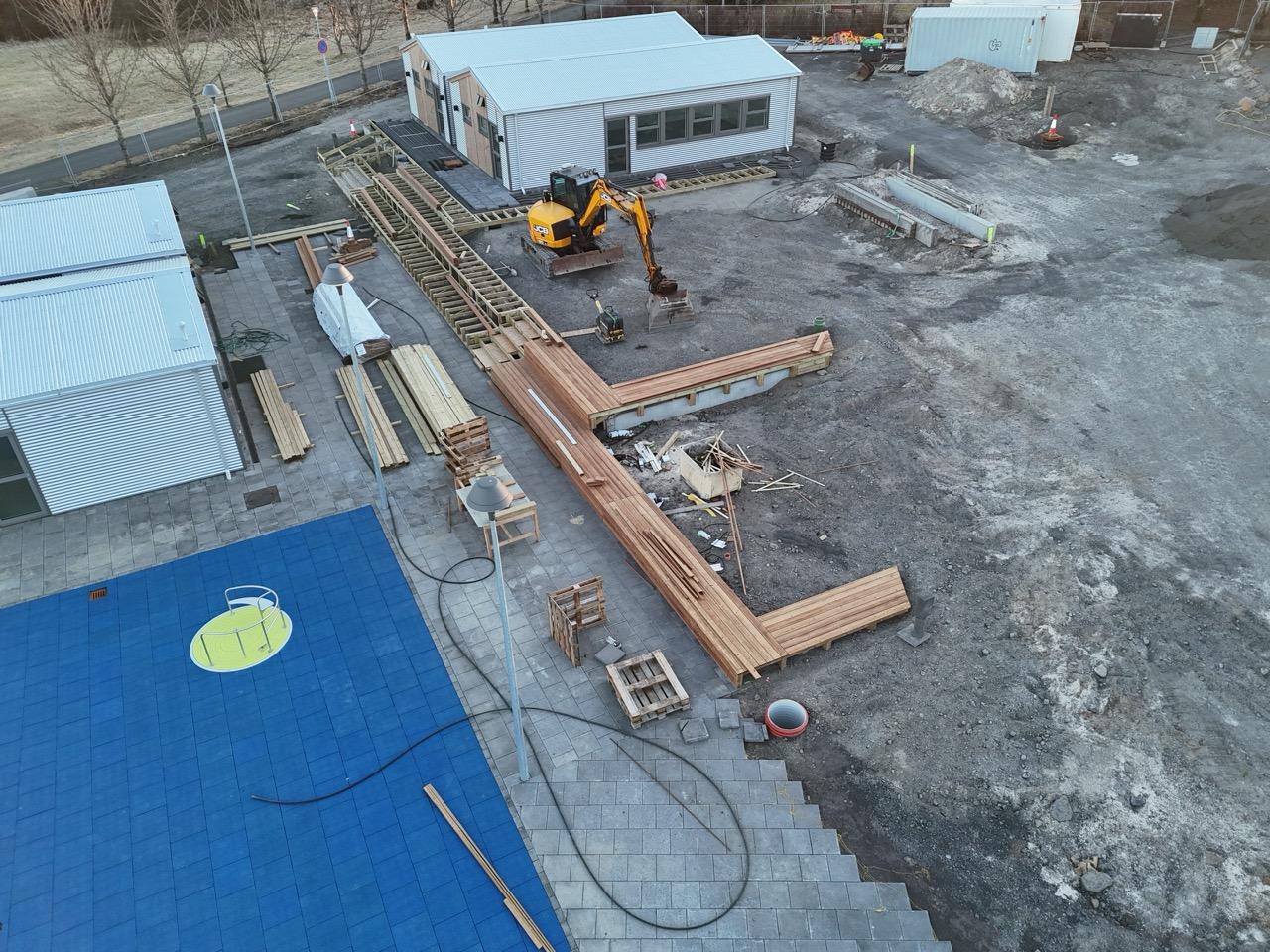 Myndir af framkvæmasvæði skólaþorpsins.