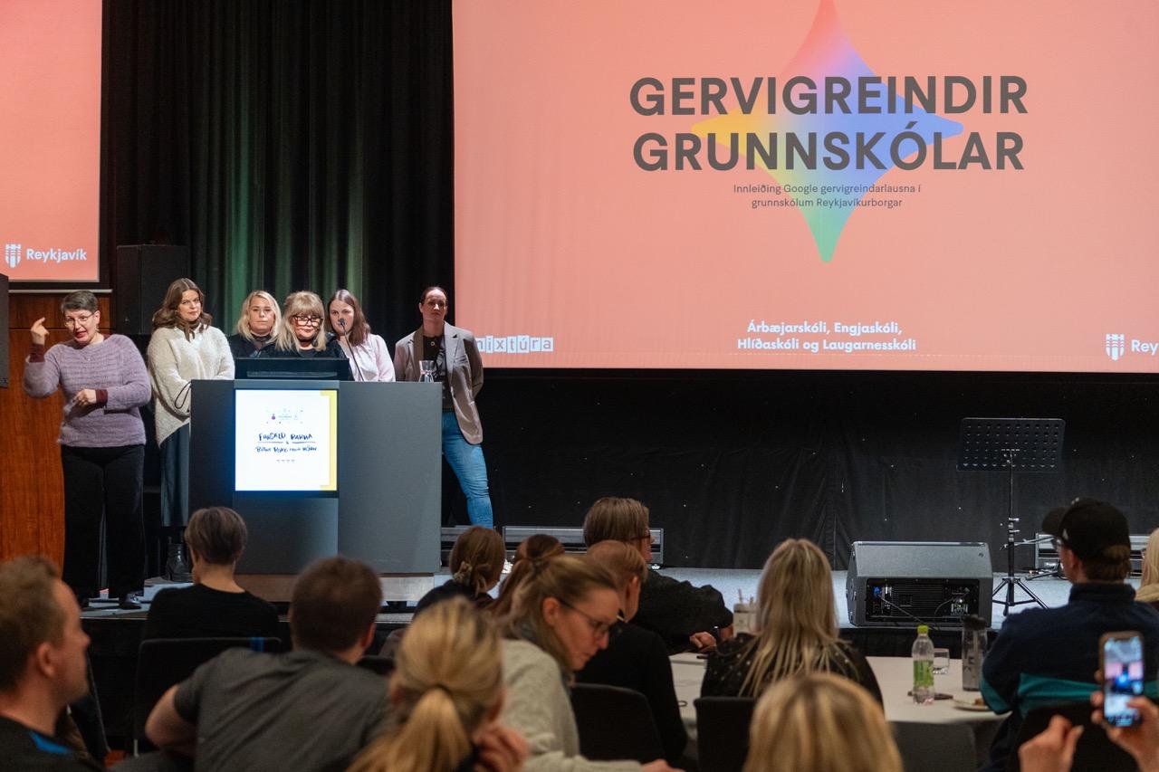 Mynd frá Öskudagsráðstefnu.