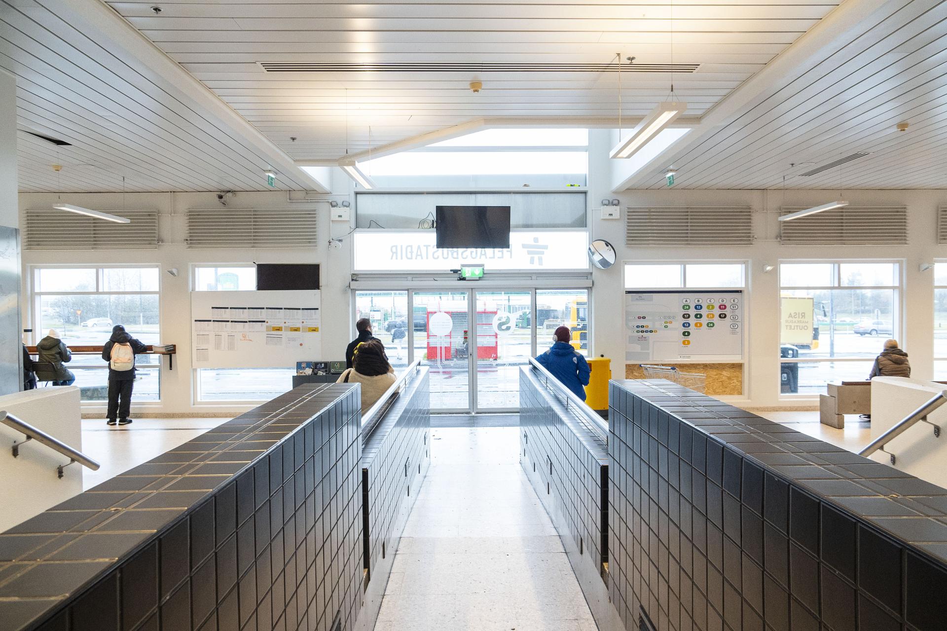 Agreement reached for operations and services at Mjódd bus station ...