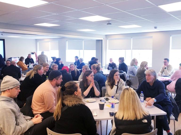 Umræður um íþróttaakstur.