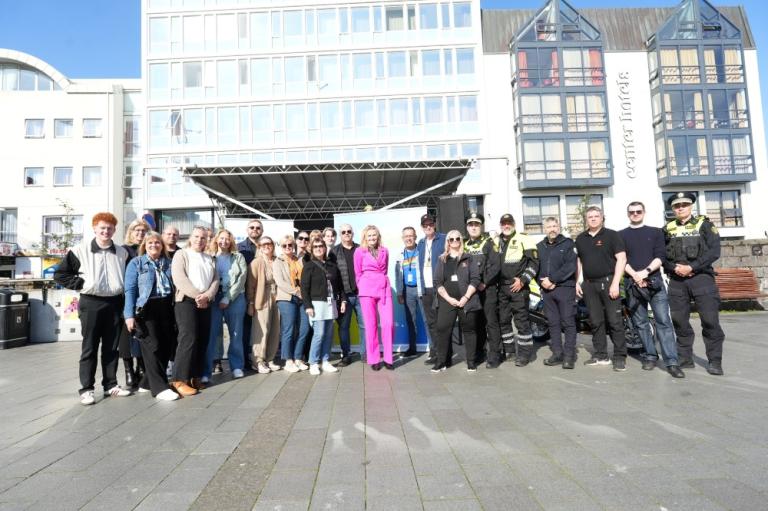 First responders at the press conference at Ingólfstorg.