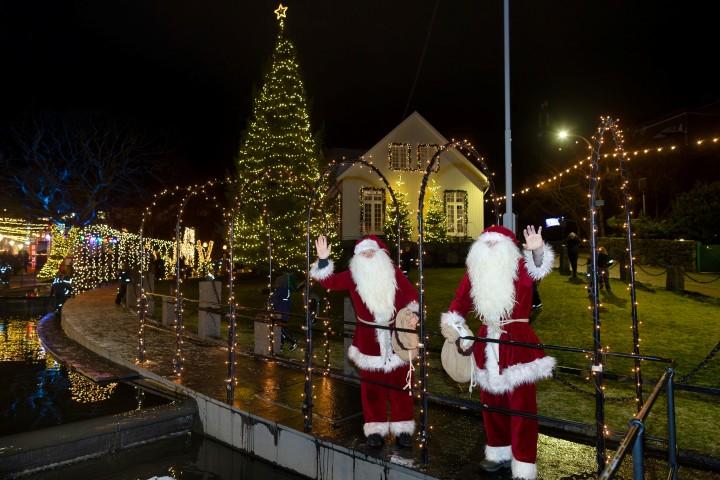 Kátir jólaveinar á Tinghúsvellinum