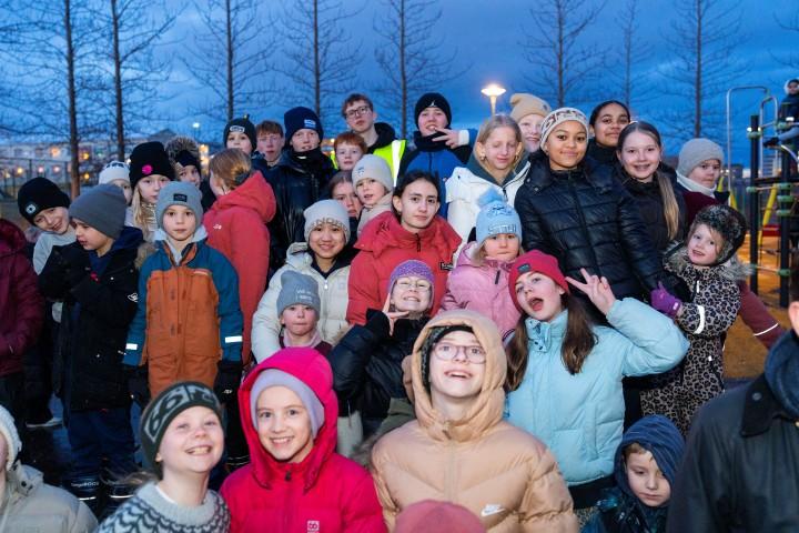 Glaðir nemendur Engjaskóla