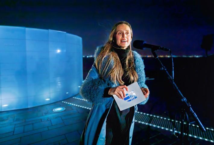 Hildur Björnsdóttir borgarstjóri ávarpaði gesti fyrir tendrunina