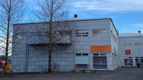 The Keðjan building at Þönglabakki