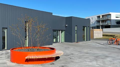 Front of Úlfarsárdalur City Library.
