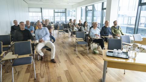 Stjórnendur grunnskólamötuneyta sitja í Vindheimum í Borgartúni á starfsdegi í upphafi skólaárs