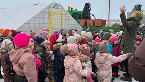 Leikskólinn Rauðhóll fær Bambahús