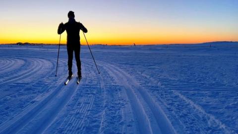 Person cross-country skiing in Reykjavík
