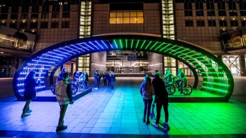 Ljóslistaverkið Lightbattle III sem sýnt verður á Vetrarhátíð 2025