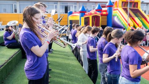 Svipmynda af lúðrasveitinni sem spilaði.