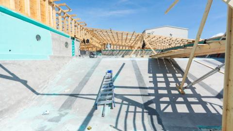 Maintenance work on the pool basin at Vesturbæjarlaug this summer.