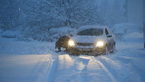 Ökumenn eru beðnir um að fara varlega.
