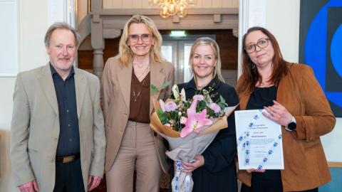 At the presentation of the Gunnar Thoroddsen Memorial Fund grant at Höfði. From left, Gunnlaugur Briem, representing the memorial fund, Heiða Björg Hilmisdóttir, mayor, Rut Sigurðardóttir and Guðbjörg F. Halldórsdóttir representing Bergið Headspace