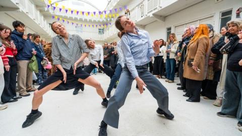 The Icelandic Dance Company at the Reykjavík Arts Festival opening at the Reykjavík Art Museum.