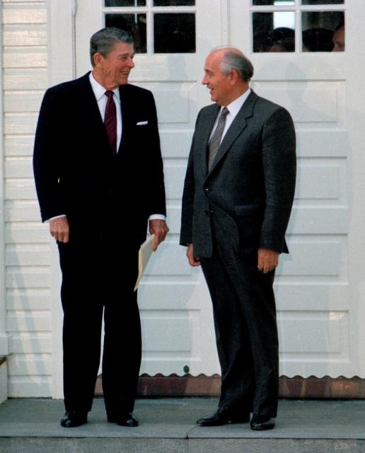 Former Soviet Union leader Mikhail Gorbachev and former United States President Ronald Reagan on the steps of Höfði.