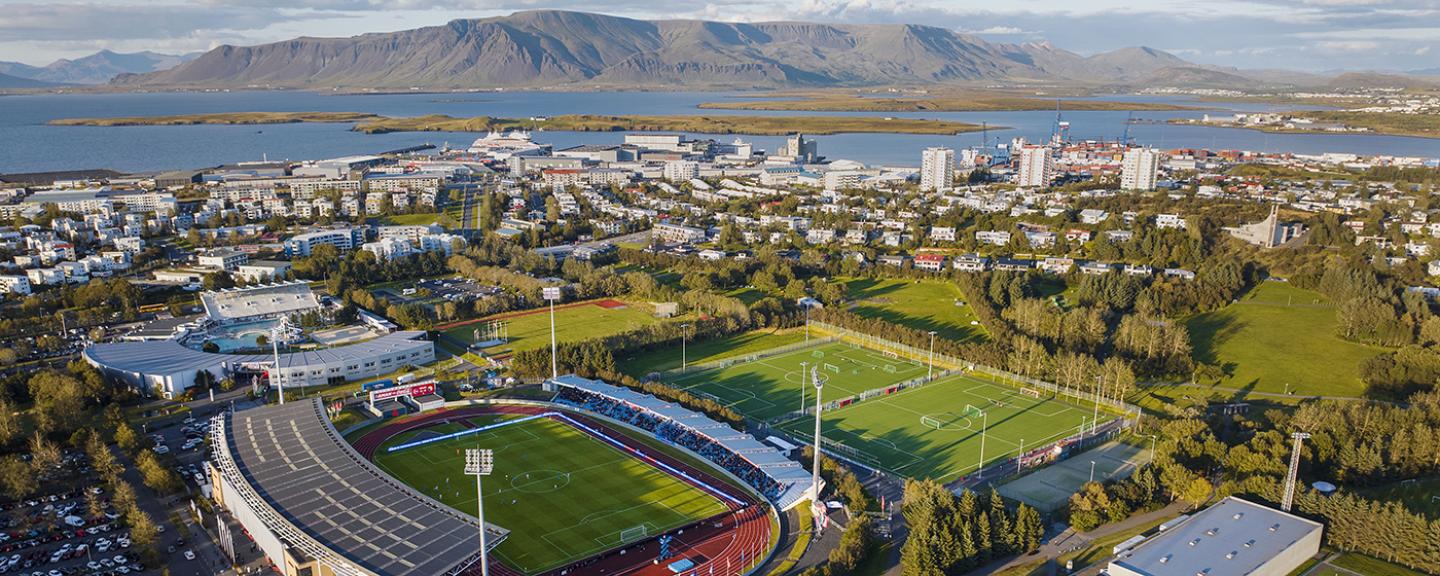 Loftmynd af Laugardal.